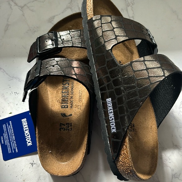 Birkenstock Shoes - Birkenstock Women’s 6 Arizon Slide Sandal